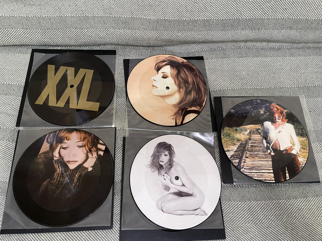 33FB9F88-E015-4432-AF24-FEF0DA0195F3