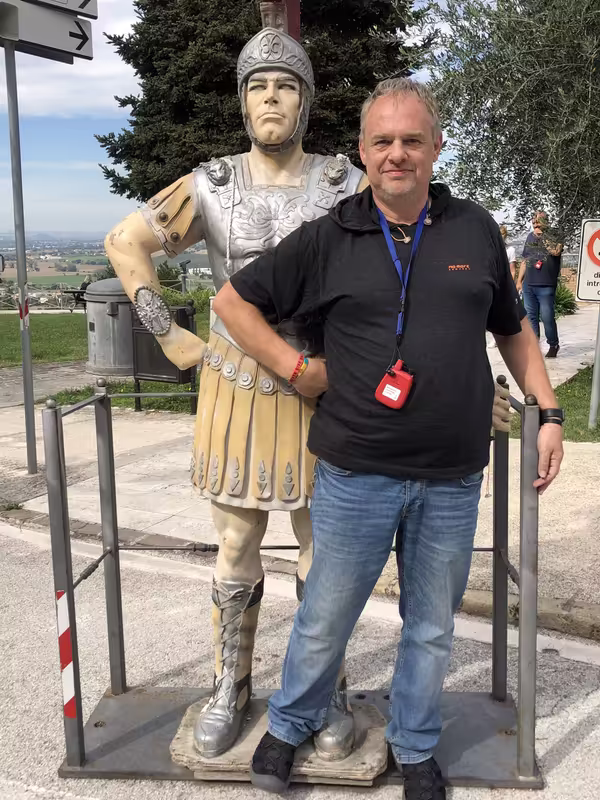 3B94E2B9-9083-4D1C-B617-8F333FC558E4