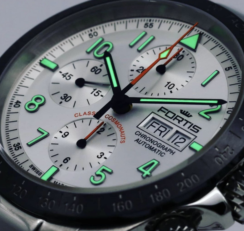 02CCD152-44C1-4887-BBA3-F550C77310D8