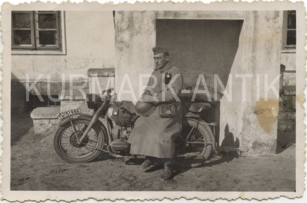 Foto Wehrmacht Motorrad Krad BMW Emblem Wappen Sachsen Meißen Schwerter