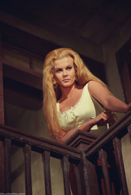Ann-Margret_md94