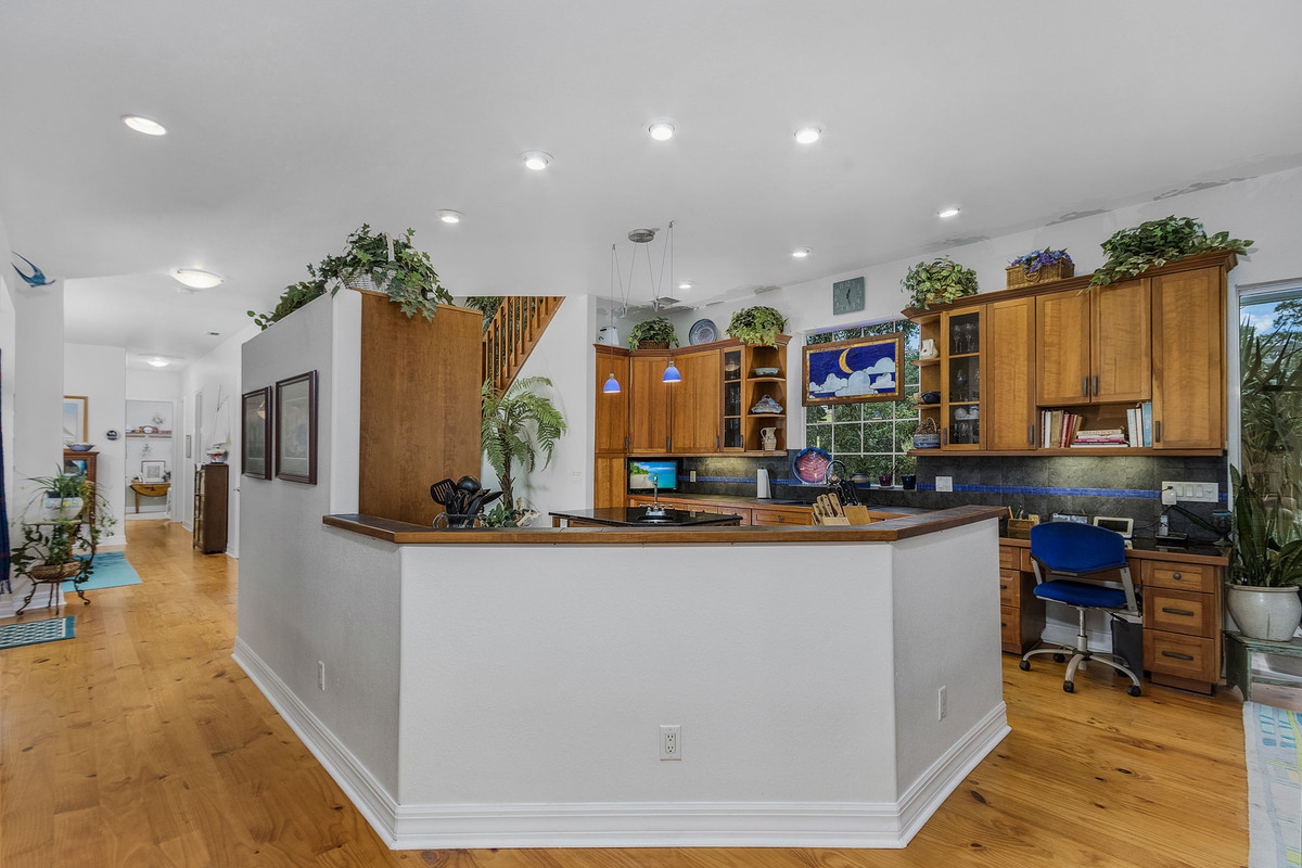16900 Carolyn Lane