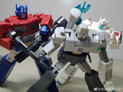 R-E-D-Ultra-Magnus-04