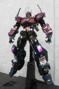 Flame-Toys-Kuro-Kara-Kuri-Shattered-Glass-Optimus-Prime-02