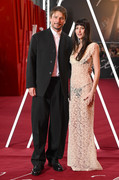 Dakota-Johnson-See-Through-To-Unda-Verity506