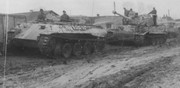 [Obrazek: Bergepanther-towing-Tiger-I-Eastern-front-1944-45.jpg]