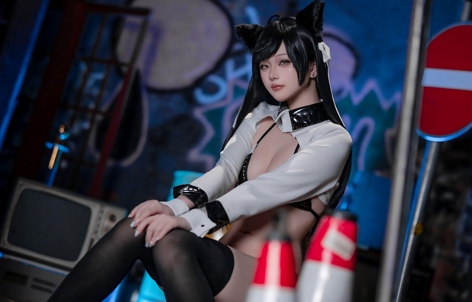屿鱼 Yuyu 碧蓝航线 爱宕 赛车服 Cosplay 写真图集（114P｜142MB）插图4