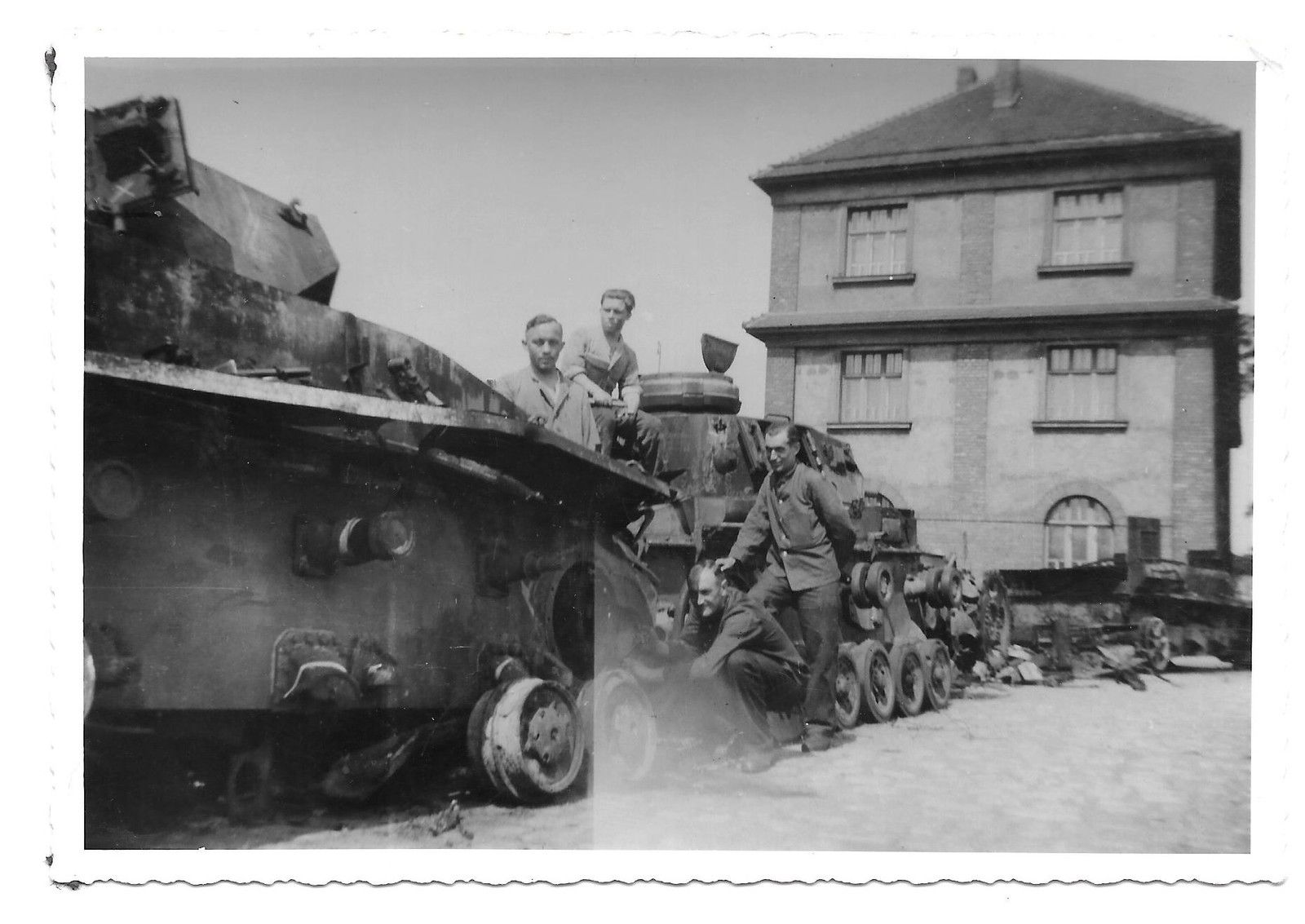 Foto Italien Deutscher Panzer In Panzerwe Postimages