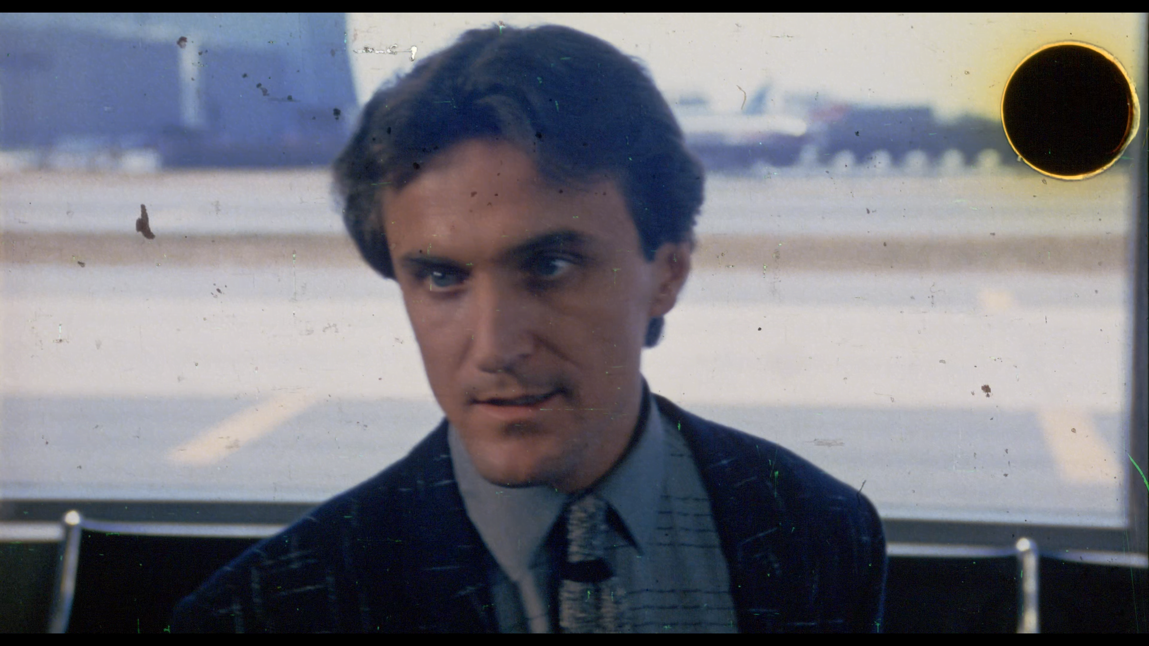 [Image: Commando-1985-35mm-2160p-HEVC-PCM-1-0-0001.png]