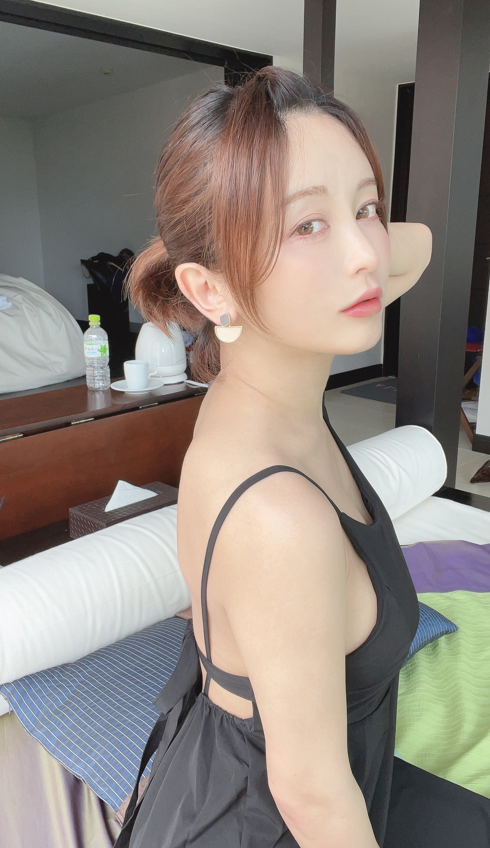 いくみ Fantia 2022年06月 写真＋视频合集（148P｜11V｜1.18GB）插图1