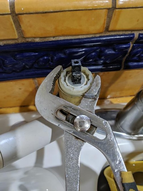 Pfister 53350 single faucet kitchen faucet no water