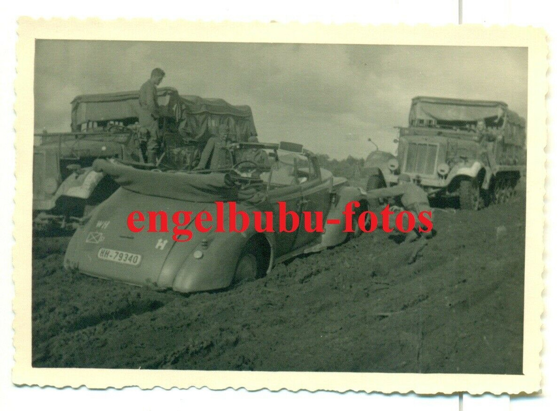 FOTO - KFZ -KOLONNE -Kübelwagen - WAPPEN