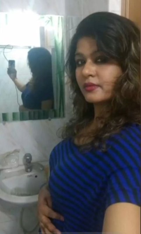 Beautiful Chubby Girlfreind Hot Boobs Riding Fucking Hard With Talking Videos+Pics 4 IMG-5.jpg