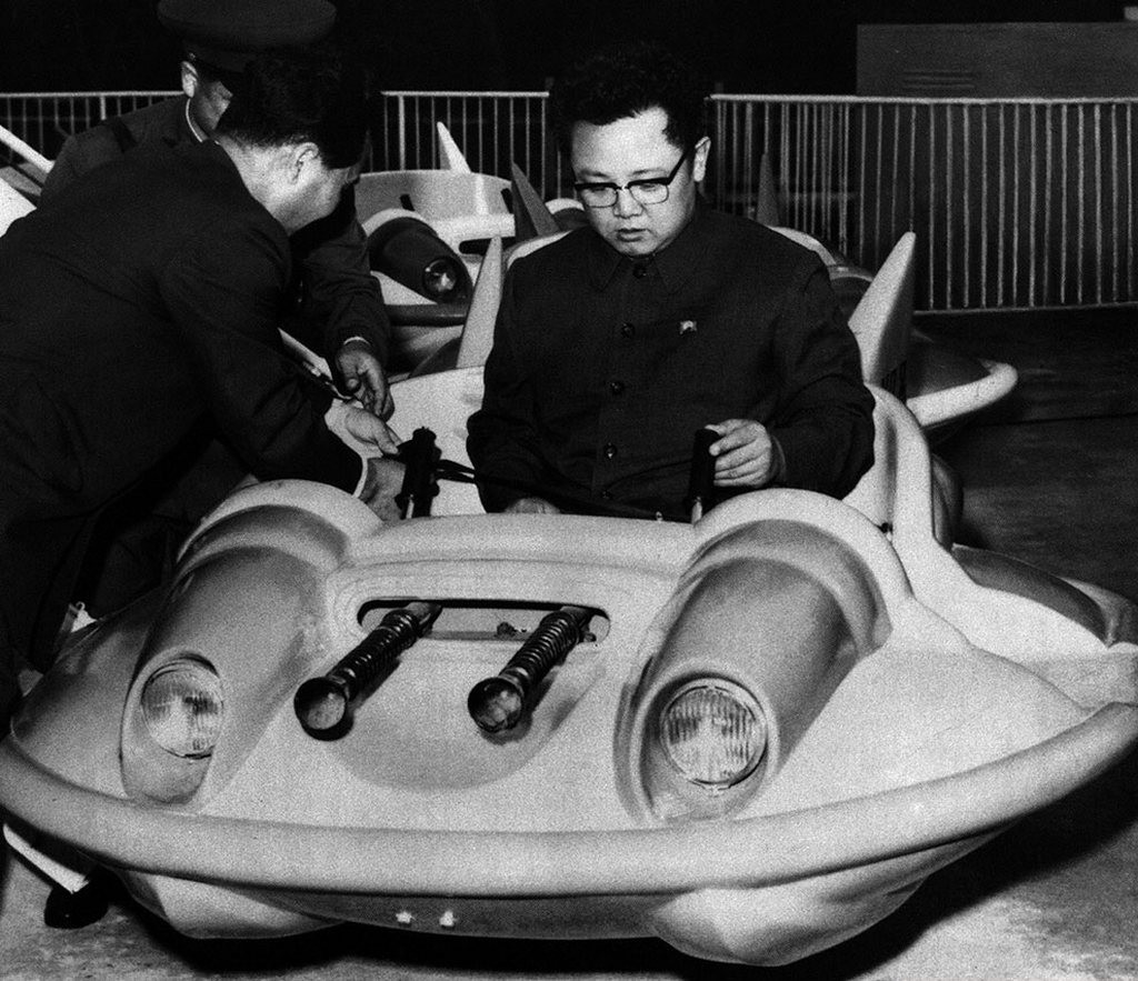 C Data Users Def Apps App Data INTERNETEXPLORER Temp Saved Images 1977 Kim Jong il at the Pyongyang 