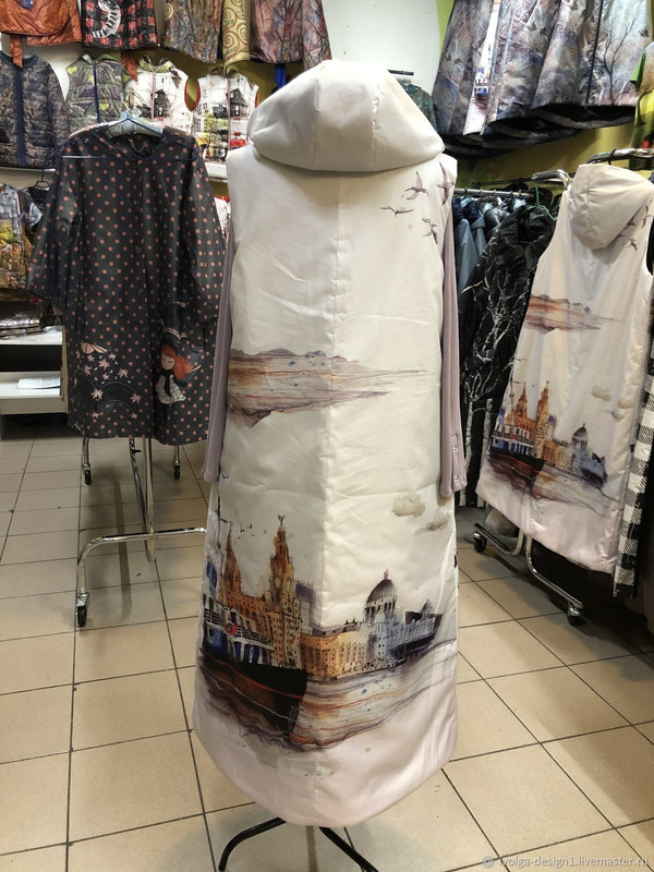 db9c5cd196e027d96b6942820dnp--odezhda-poslednij-razmer-zhilet-s-kapyushonom-primorskij