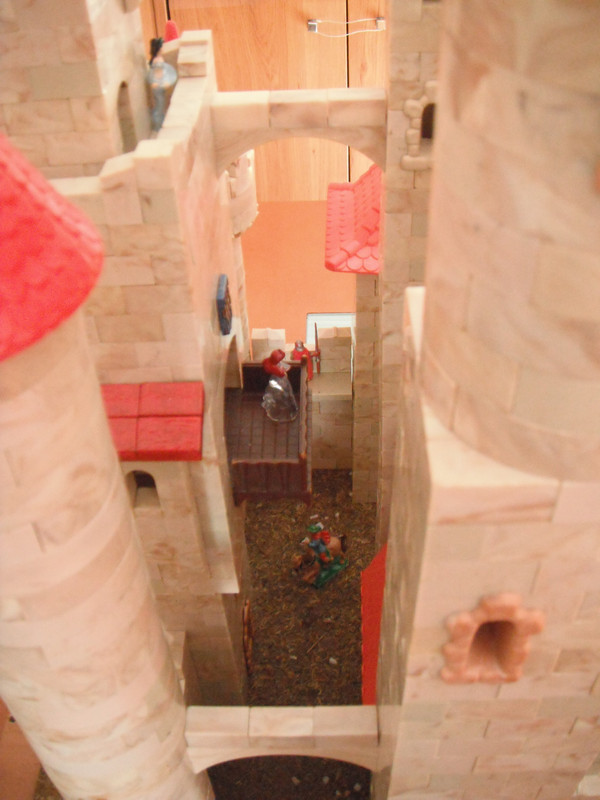 Disneycastillo de la emperatriz Irene - Patio de