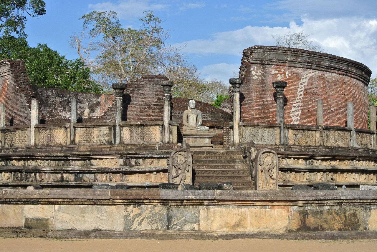 Cultural Triangle temple and cave sites