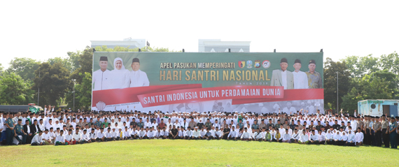 Peringati Hari Santri, Gubernur Khofifah Berharap Pesantren Kuatkan Sebagai Laboratorium Perdamaian Dunia