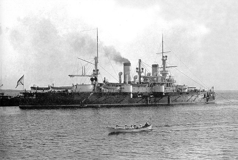 https://i.postimg.cc/Dw5V5VTb/800px-Sevastopol1900-Kronshtadt.jpg