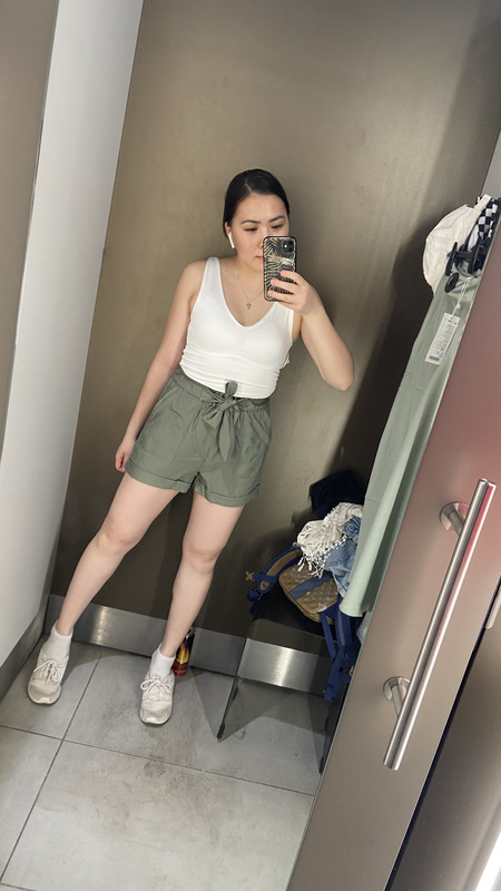 FFB9562B-4B38-40EF-A59E-8FCD71A2F6A2