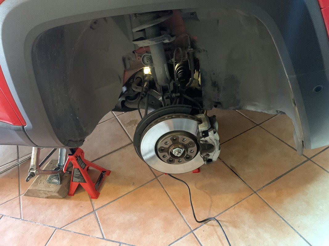 C0D51D9E-8413-4F92-9DEE-703D71A01A76