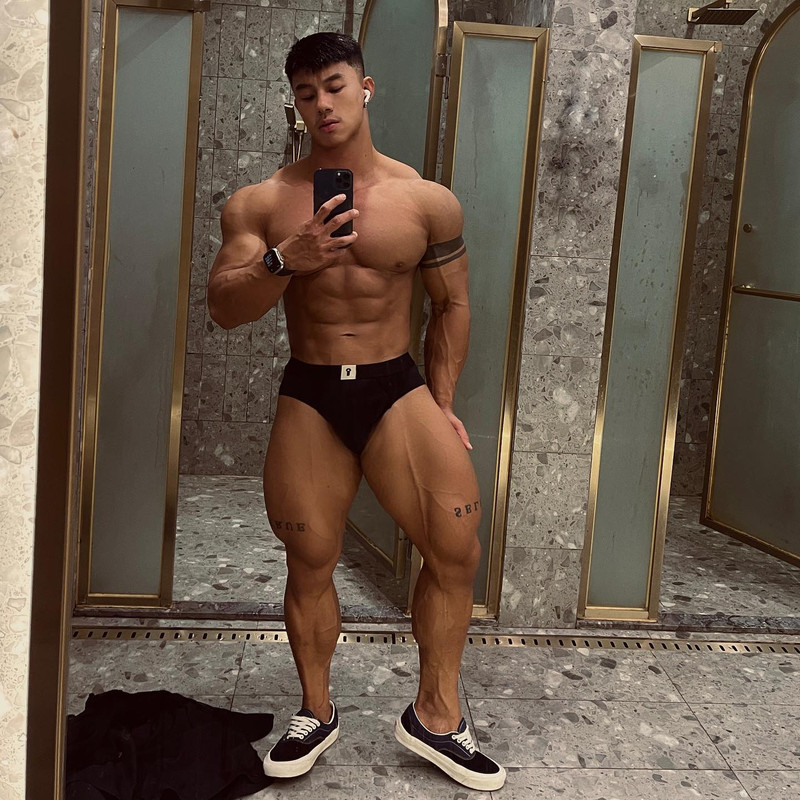 Photo by E  V  Λ  Ν on December 14, 2022.