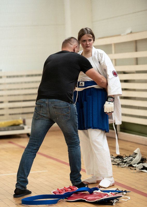 C2365A0A-72AE-423D-96D4-E925AA26D50F