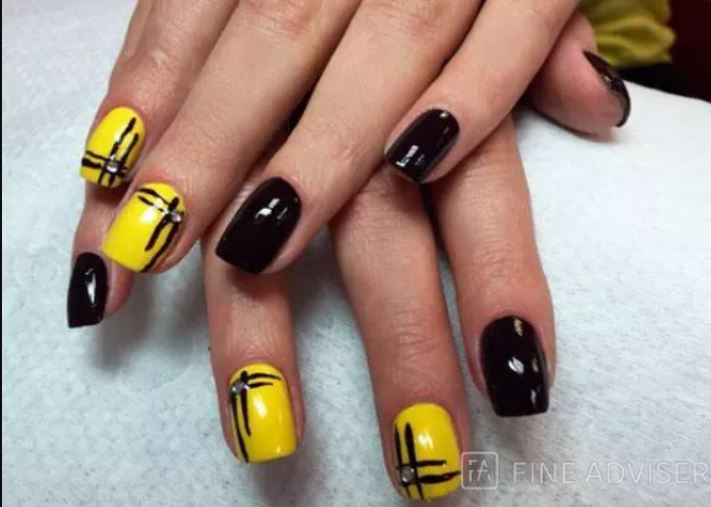 Ideas de uñas de acrilico amarillas