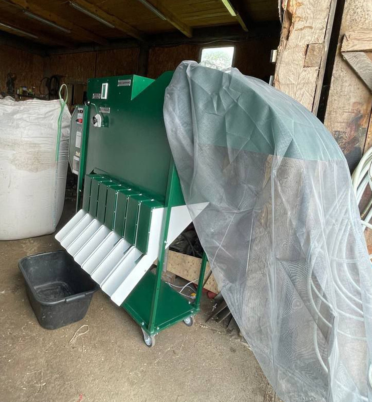 Аеродинамічний сепаратор для зерна