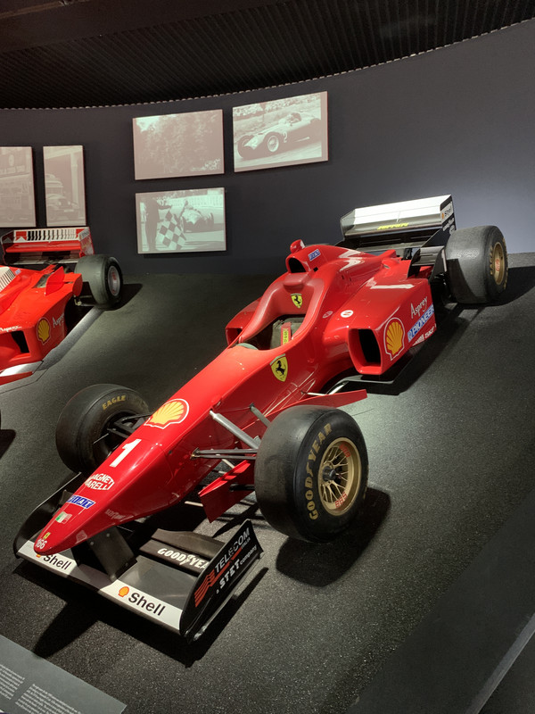 670D06D1-EAC9-4F51-8F21-108D2C0F3F6A