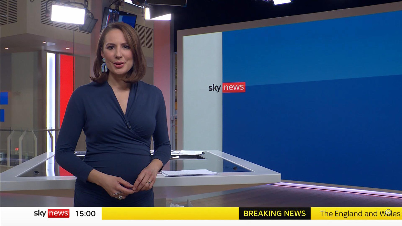 02.11 - 14.00.00 - Sky News. Bringing you the latest home and interna..._001.ts_snapshot_16.28_[2022