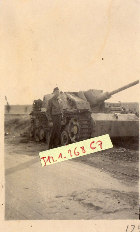 Wehrmacht Sturmgeschutz STUG zerstört in ANZIO  