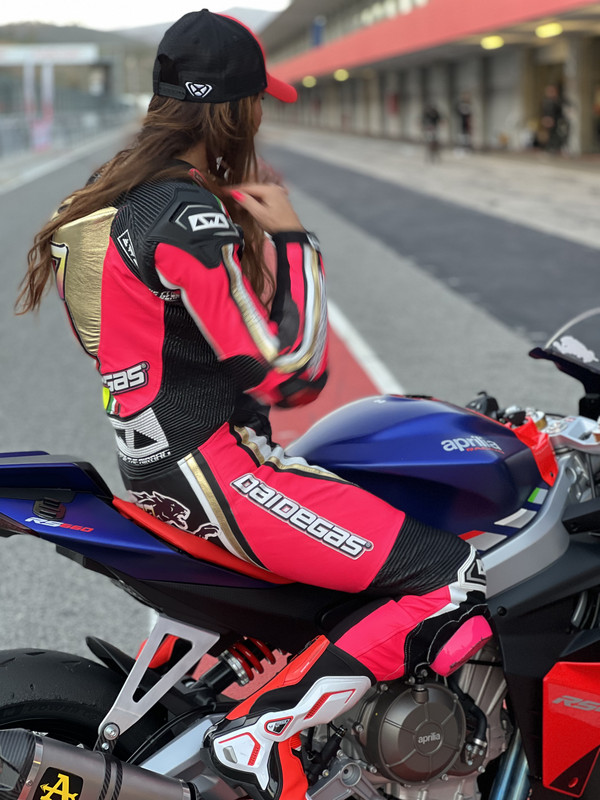 DA2BADE7-6199-481D-AF12-8BA741E8DE55