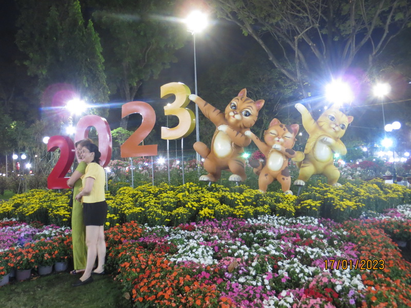 [Image: IMG-0717.jpg]
