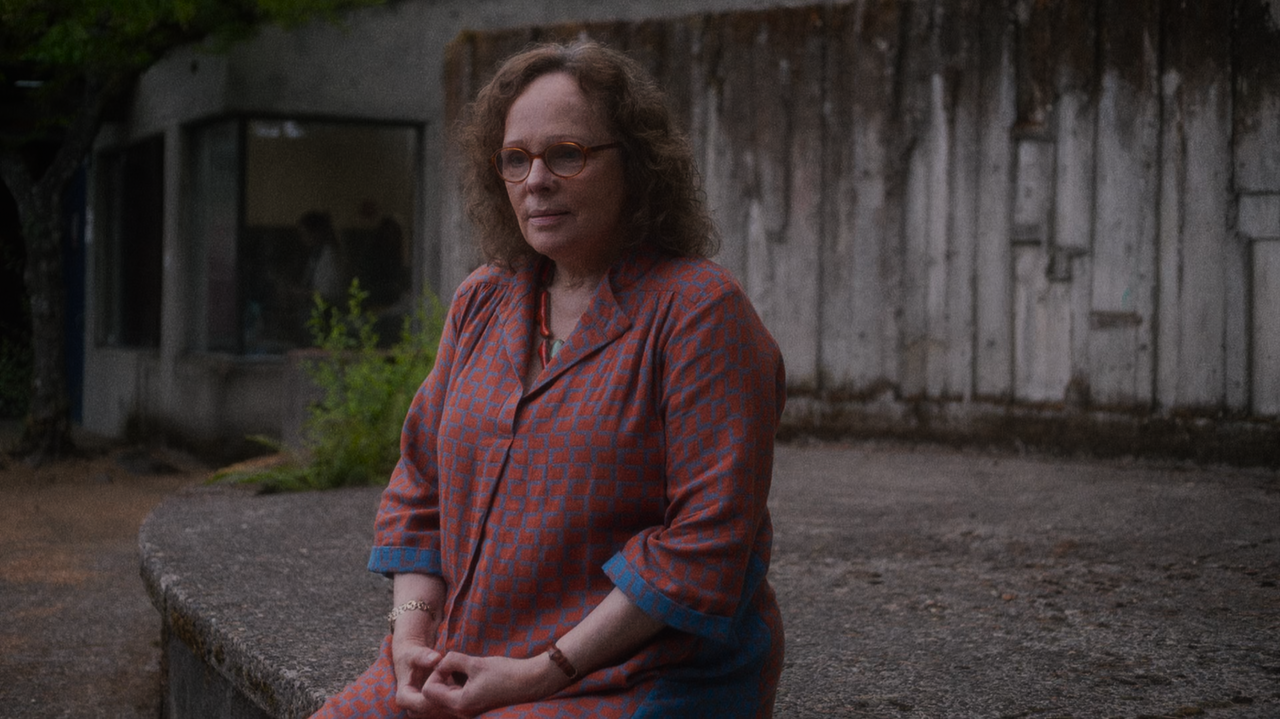 Showing.Up.2023.2160p.WEB-DL.HDR.DV.HEVC-Нечипорук.mkv_snapshot_01.04.47.008