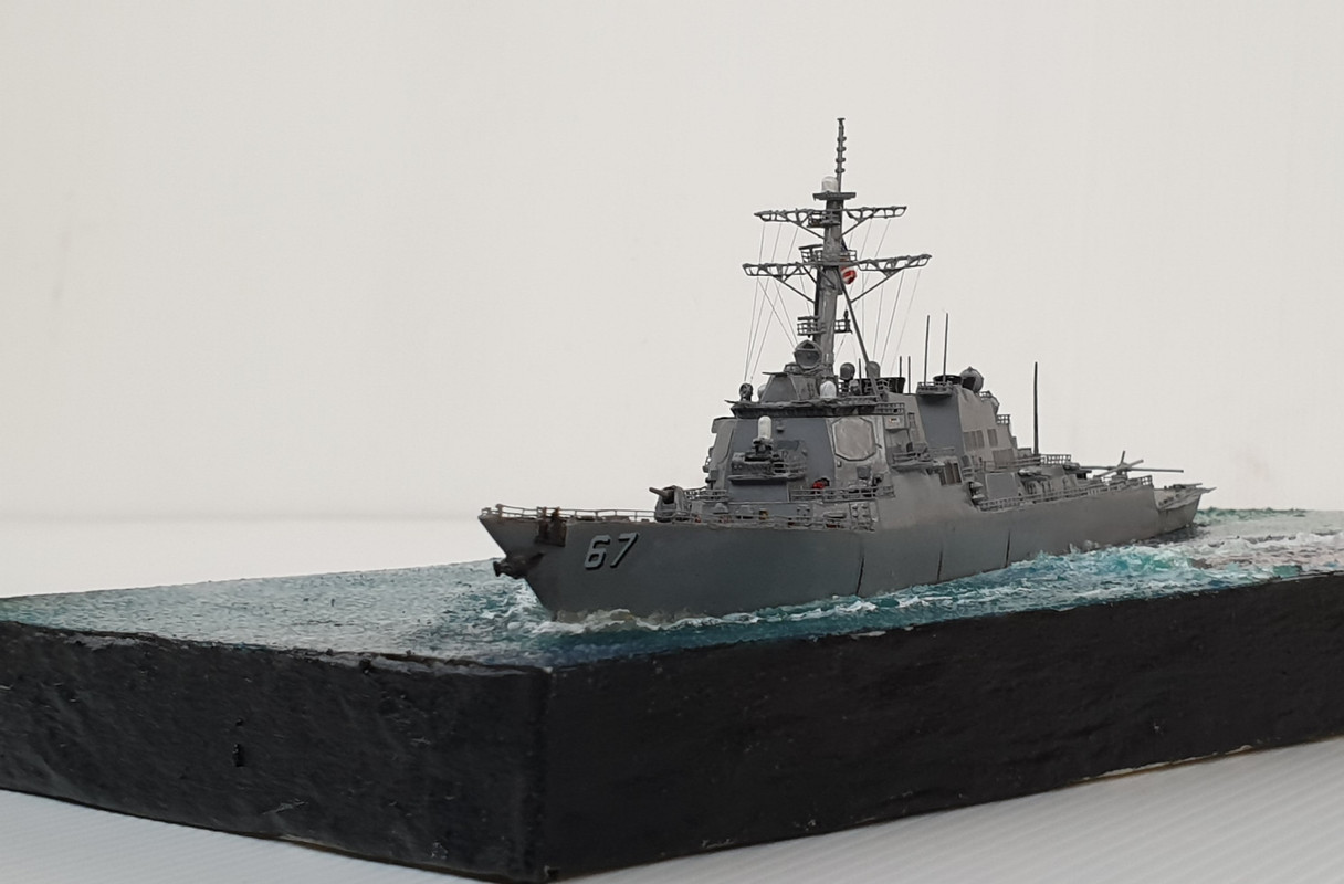 Hobby Boss 1/700 USS Cole DDG-67 - Ready for Inspection