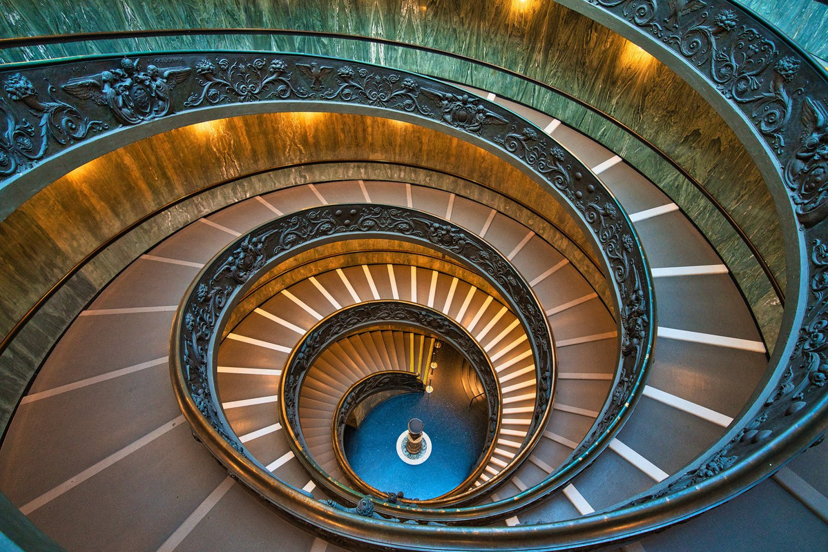 blue-vatican-museum.jpg