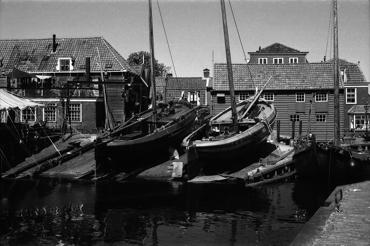 blacknwhite-shipyard-holland.jpg