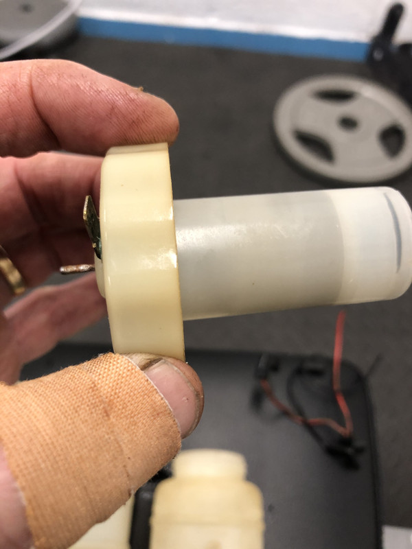 DD8793E5-9829-4DE3-BD7C-94DDFF579211