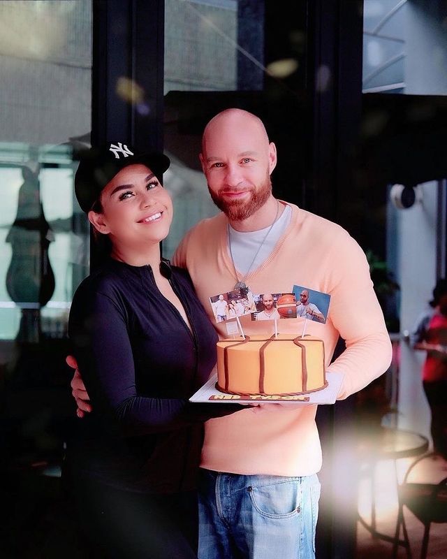 Pasasangan selebriti Melaney Ricardo dan Tyson James Lynch