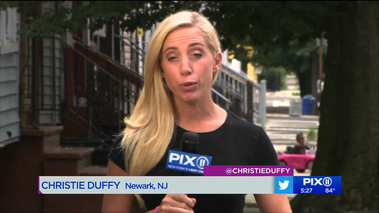 08.01 - 22.00.00 - PIX11 News at 5..ts_snapshot_00.33.09.626