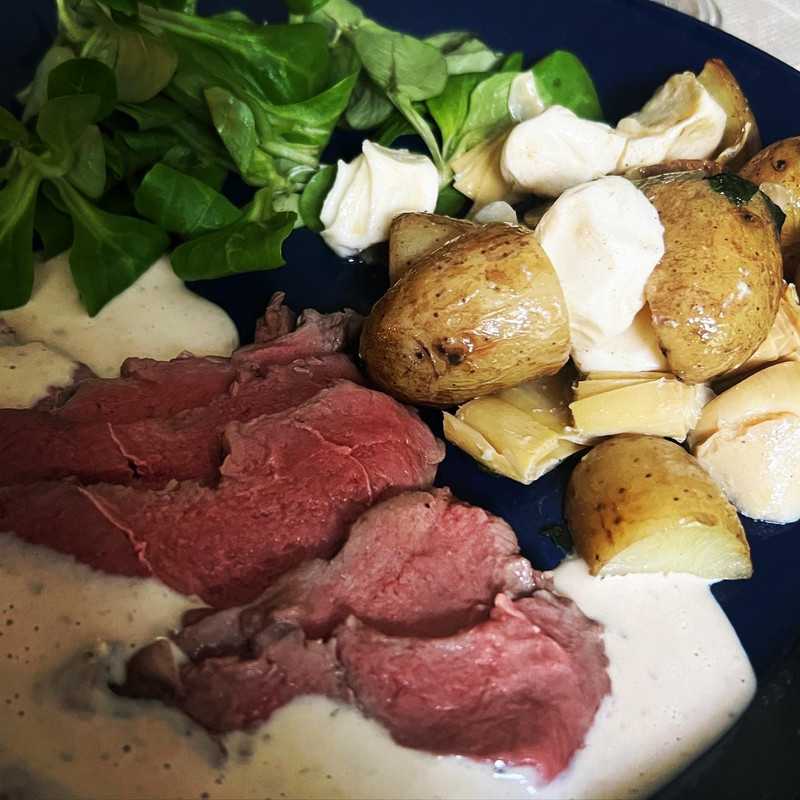 8EDB9CBA-306B-4AE6-8549-D7BB068CCB0E