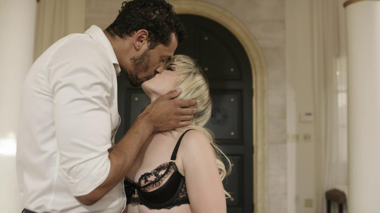 vlcsnap-2023-08-19-23h56m09s337