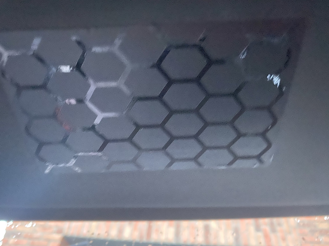 D4ABD901-BC9B-4D51-8E95-E819AD43E72E