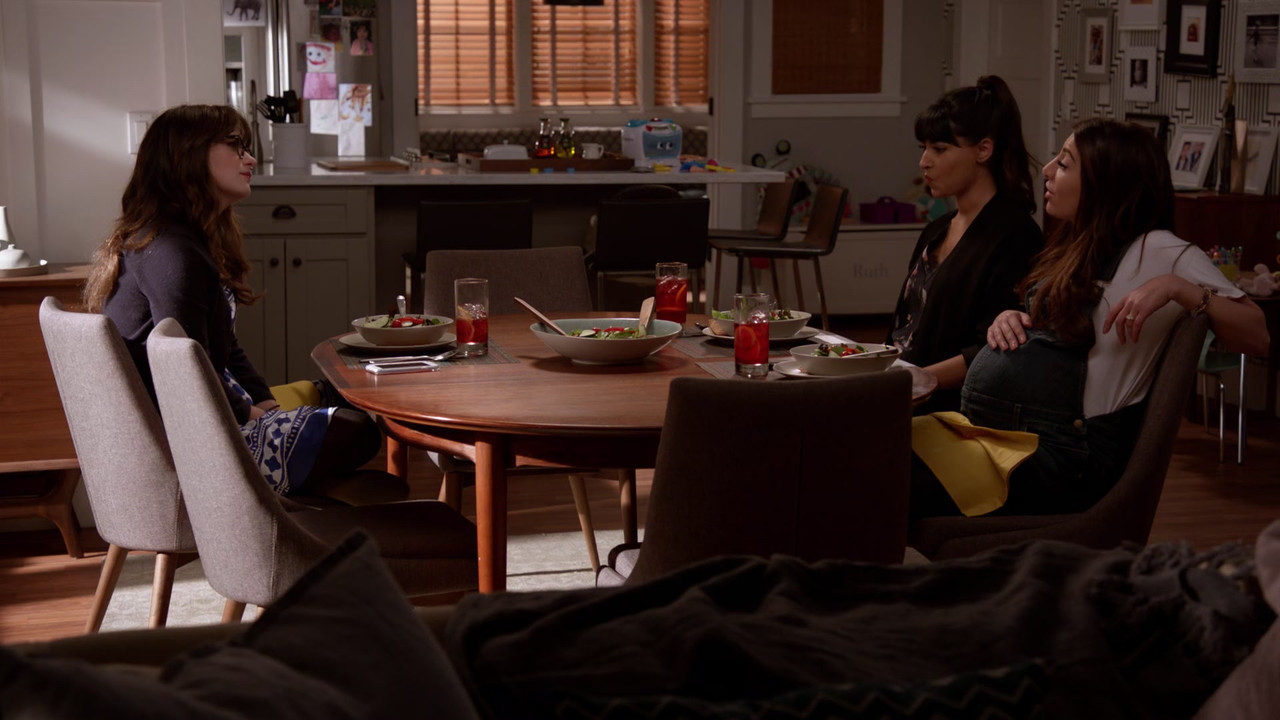 New Girl (2011) - S07E06 - Mario (1080p AMZN WEB-DL x265 RZeroX)