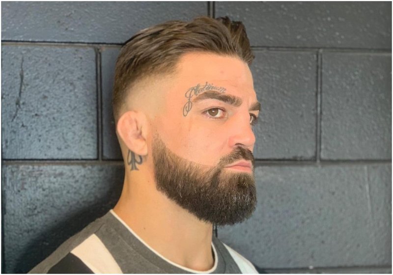 Фен дал $10 000 на Майк Пери, за да разговарят