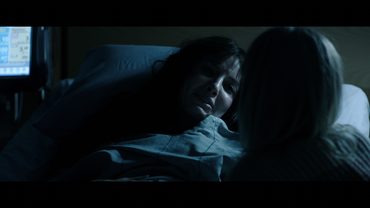 Malignant.2021.2160p.UHD.BDRemux.DTS-HD.MA.5.1.HDR.DoVi.Hybrid.P8.by.DVT.mkv_snapshot_00.17.29_[2022