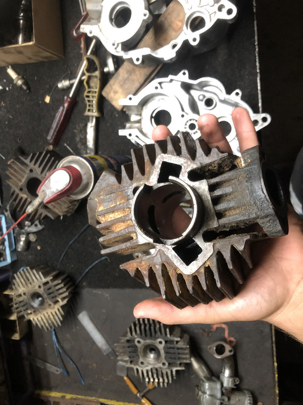 FDBF9F2A-2DF8-4460-BA35-CC77E5C85F18