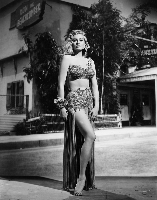 anita_ekberg_mb42