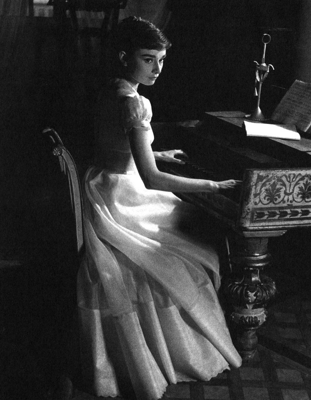 AudreyHepburn_mb43